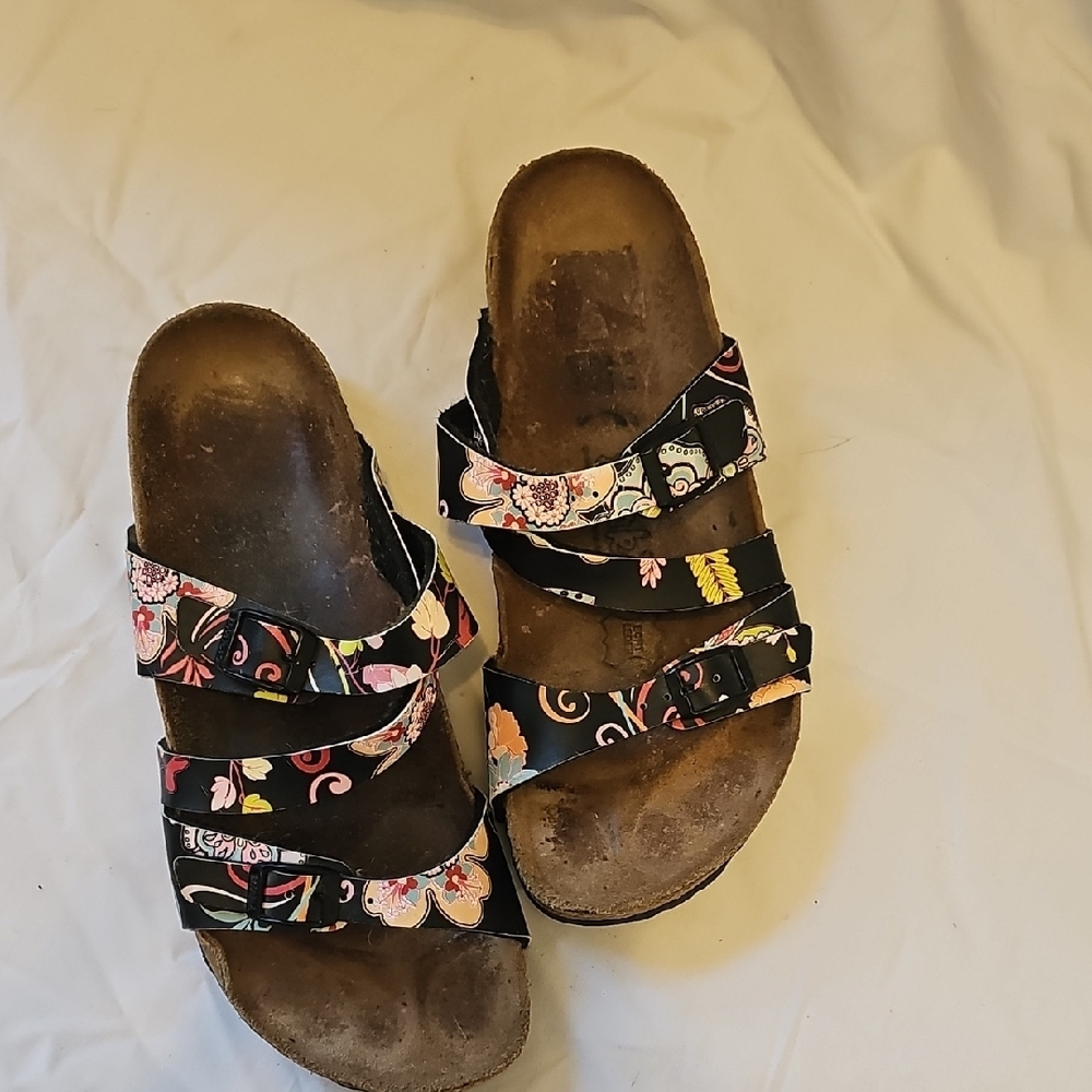 Floral Patterned Women's Sandals - Picture 3 of 7